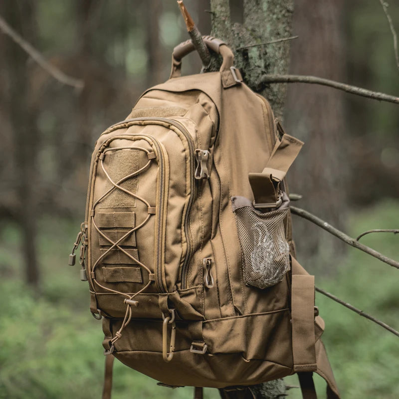 LQARMY Large Capacity Tactical Backpack For Outdoor Hiking Travel